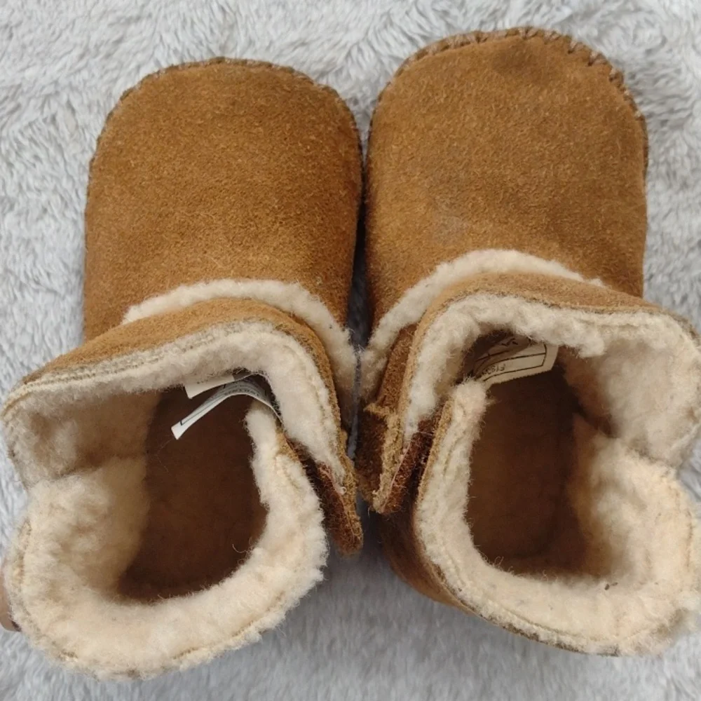UGG Infant Lemmy II Bootie Chestnut Suede Size 2/3